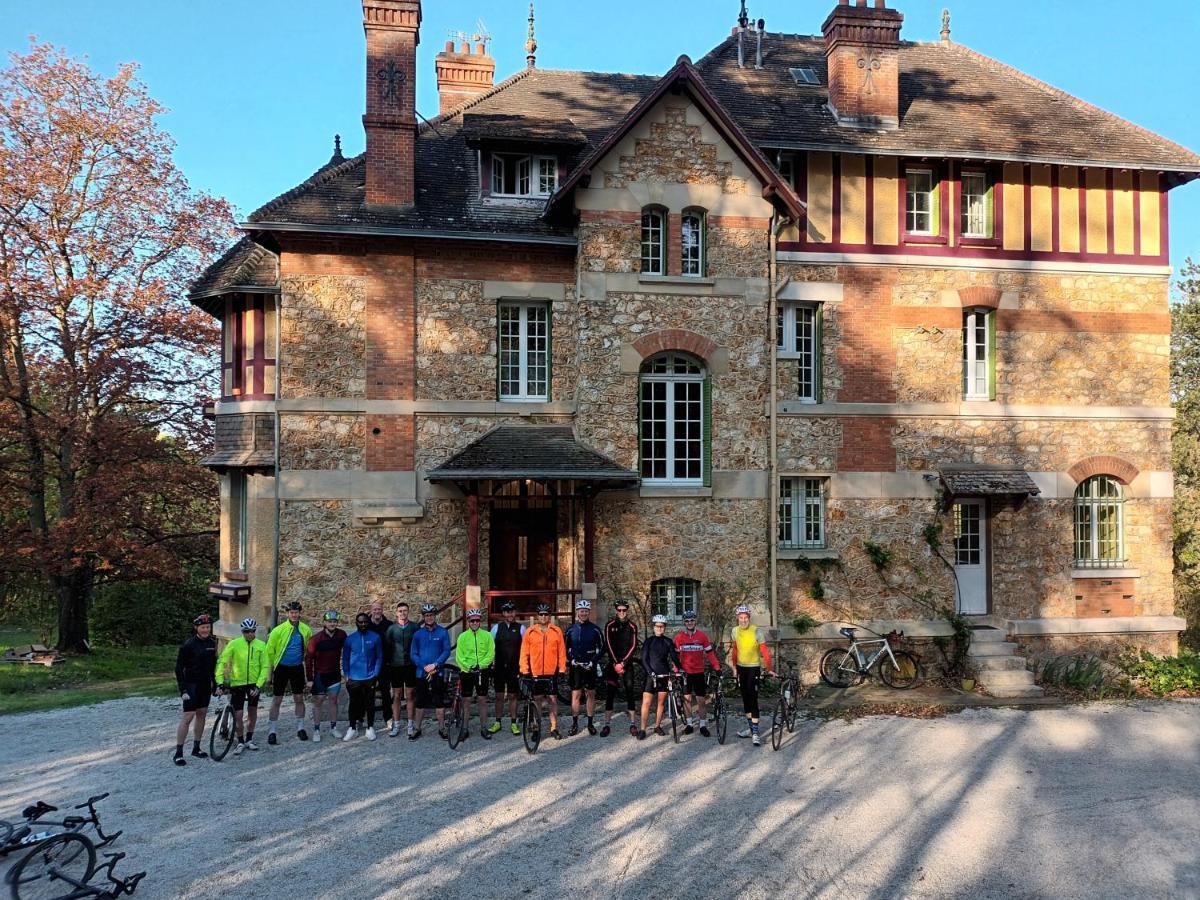 Le Manoir Du Cerf Hotel Gaillon-sur-Montcient Exterior photo